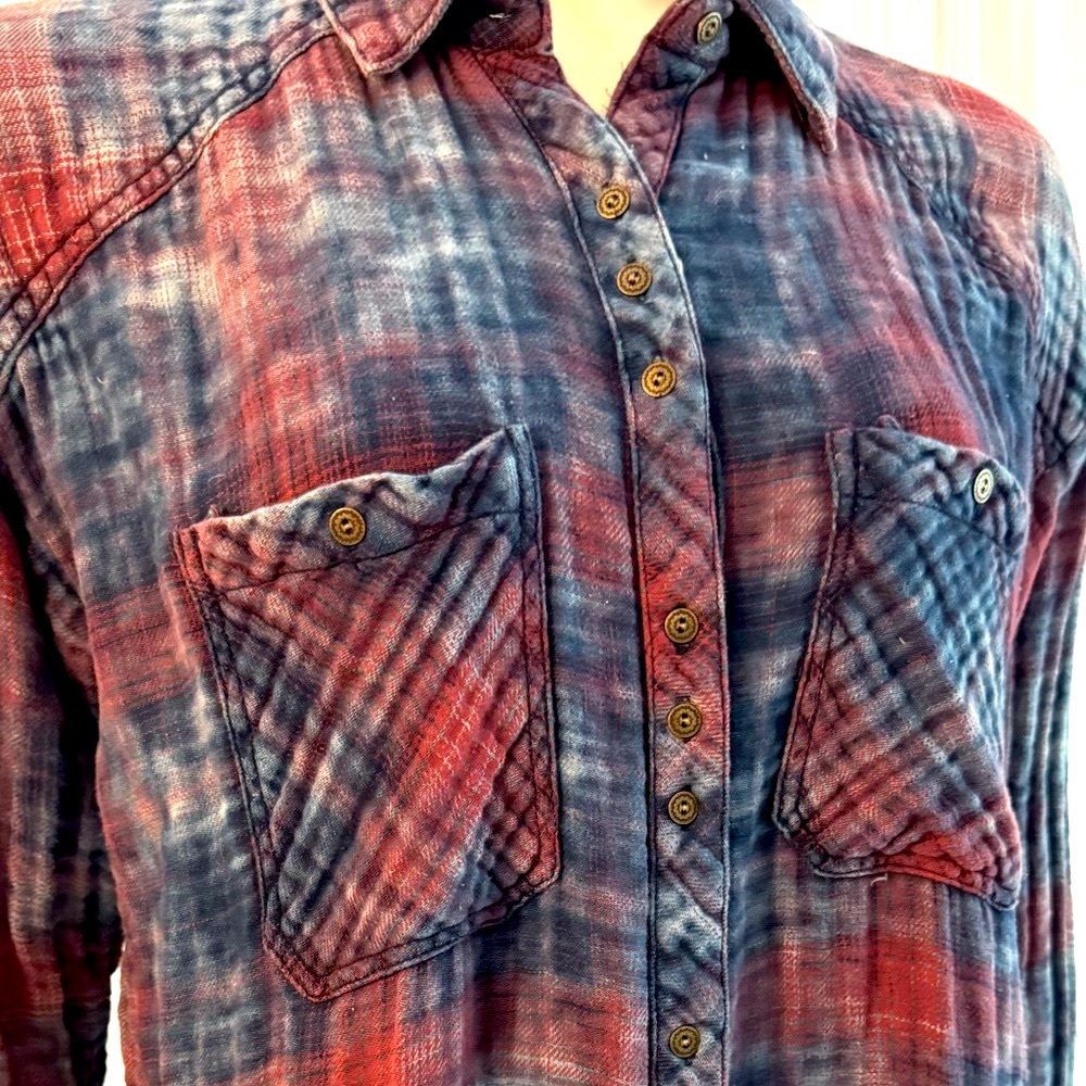 Gorgeous Free People double cloth plaid shirt jacket. Pockets. Size S. Mint.